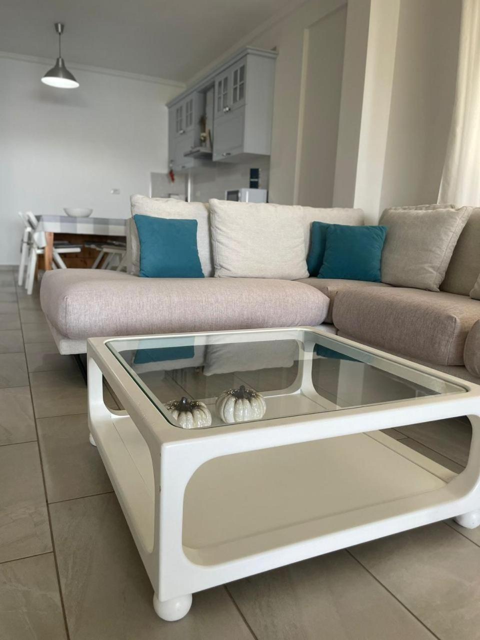 Aneta'S Beach House Vlorë Esterno foto